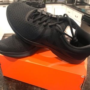 Men’s Nike Revolution 4 Athletic Shoes